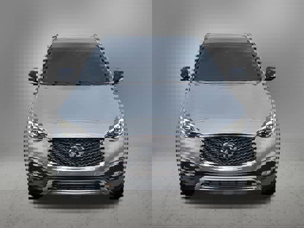 Used 2018 INFINITI QX30 ESSENTIAL image 9