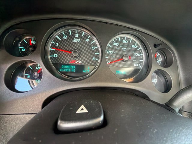 Used 2013 Chevrolet Suburban LT AWD/4WD image 3