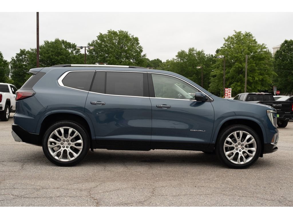 New 2026 GMC Acadia Denali FWD image 9