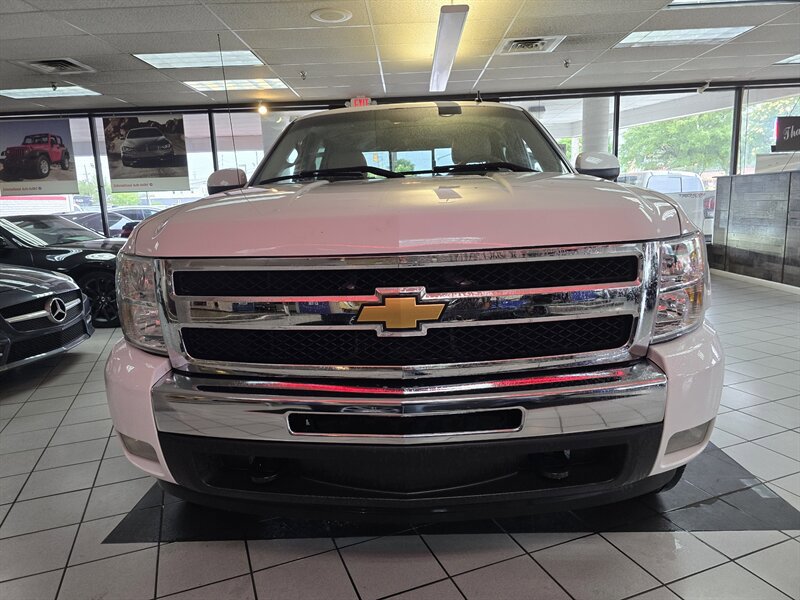 Used 2011 Chevrolet Silverado 1500 LTZ w/ Max Trailering Pack AWD/4WD image 2