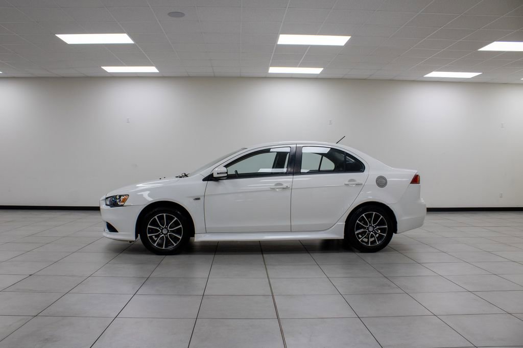 Used 2015 Mitsubishi Lancer SE image 2