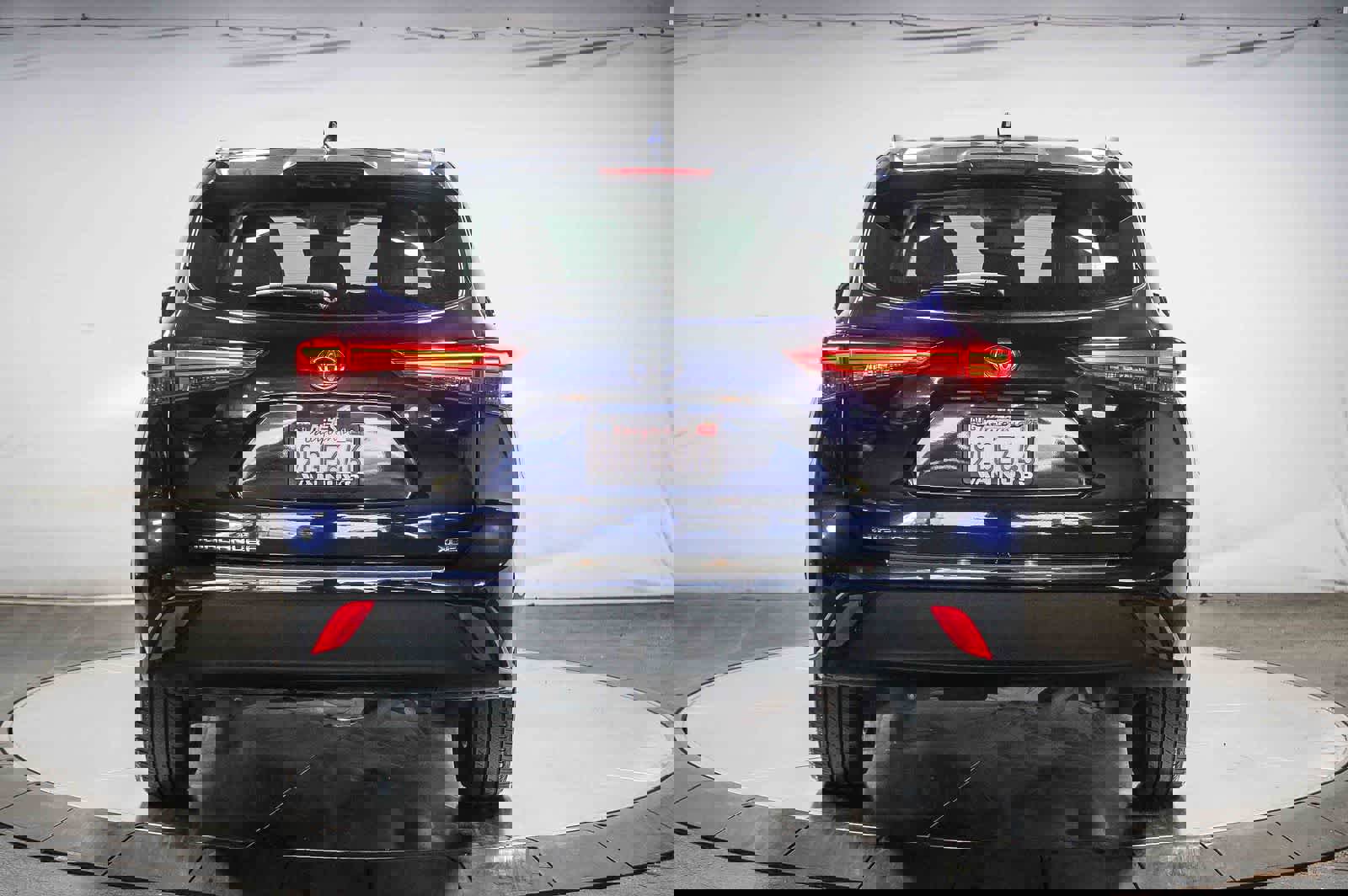 Certified 2020 Toyota Highlander XLE image 6