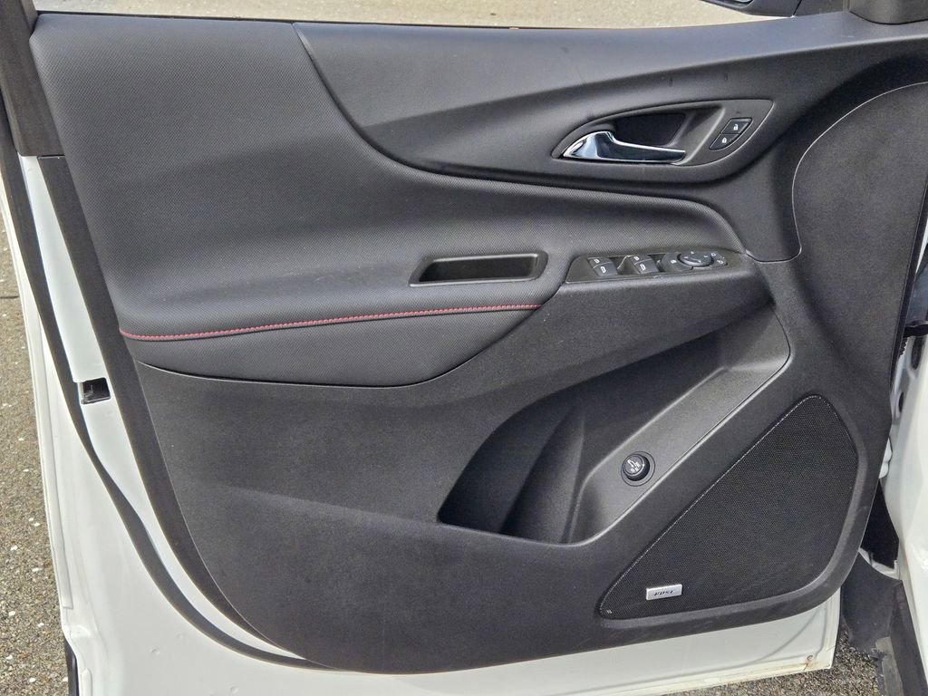 Used 2024 Chevrolet Equinox RS w/ RS Leather Package FWD image 33