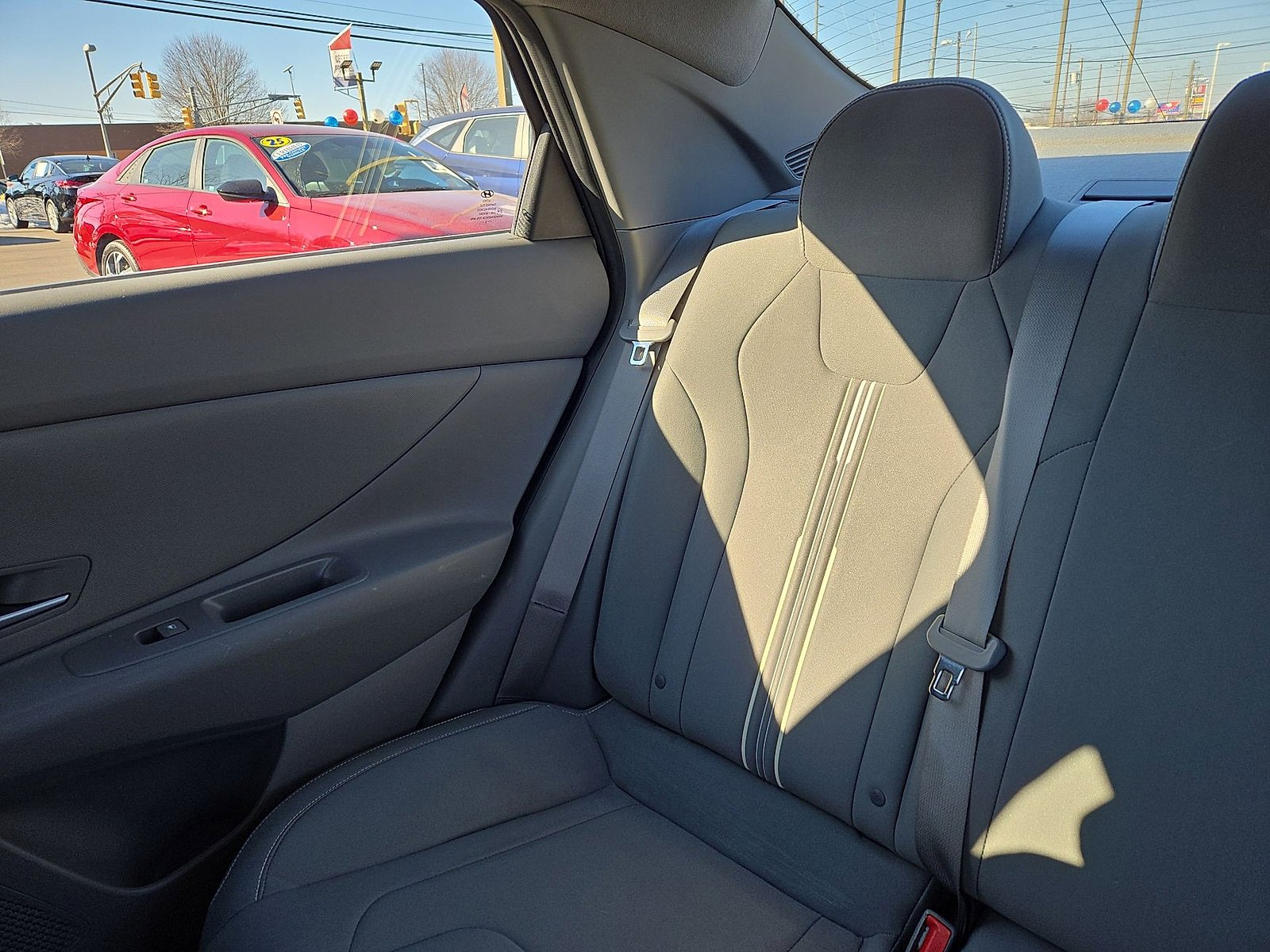 Certified 2022 Hyundai Elantra SEL image 12