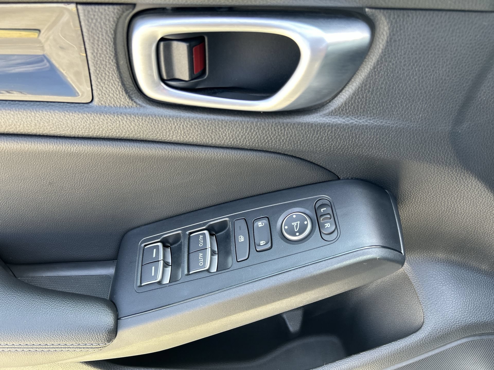 Certified 2024 Honda Civic EX-L image 15