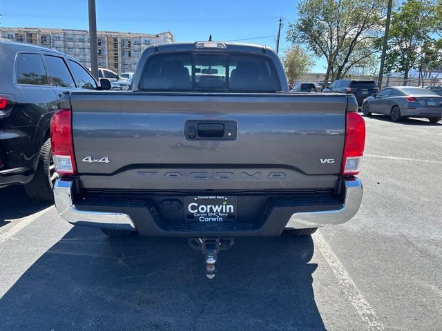 Used 2017 Toyota Tacoma TRD Off-Road AWD/4WD image 5