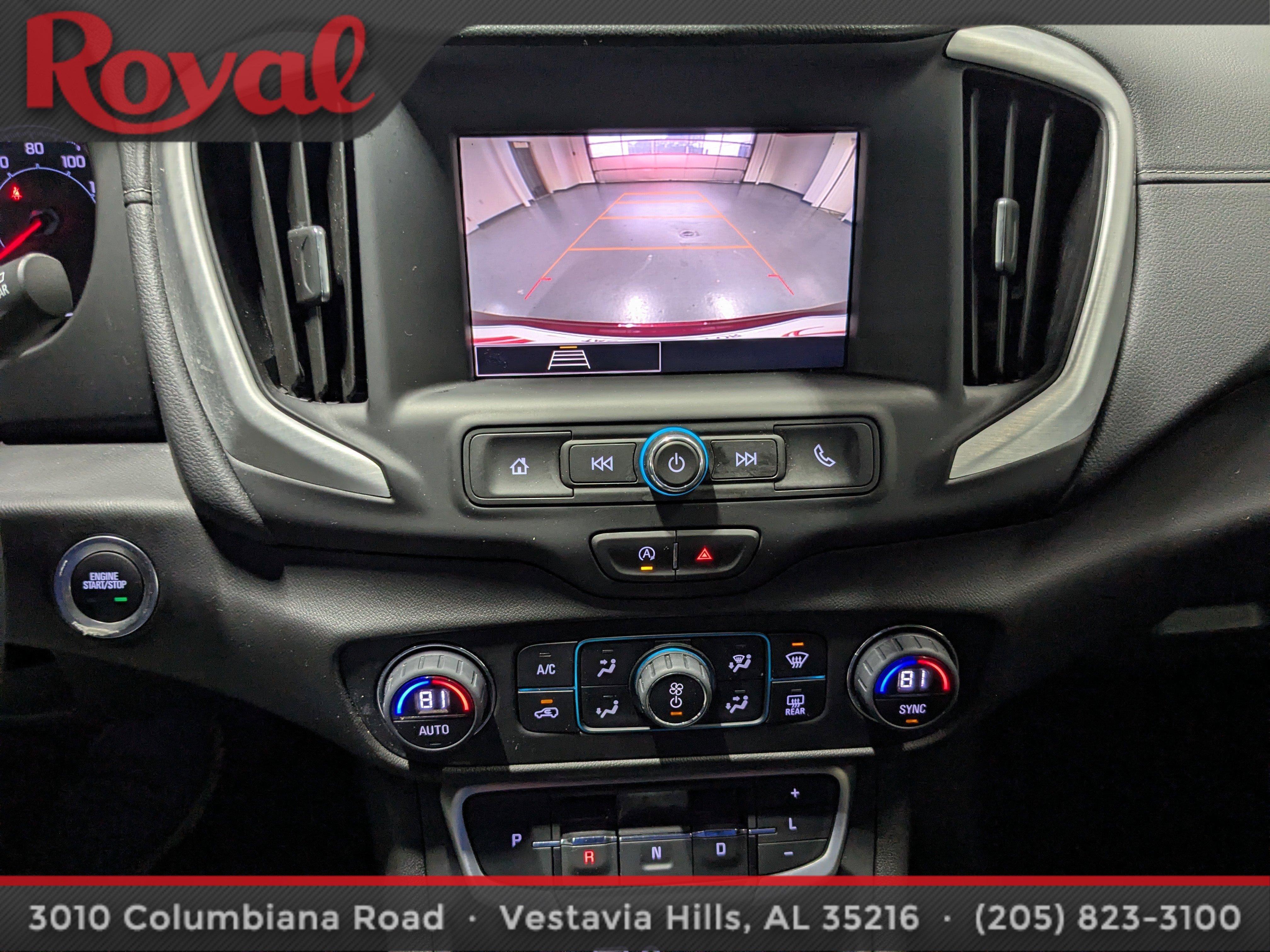 Used 2024 GMC Terrain SLE w/ Driver Convenience Package image 21