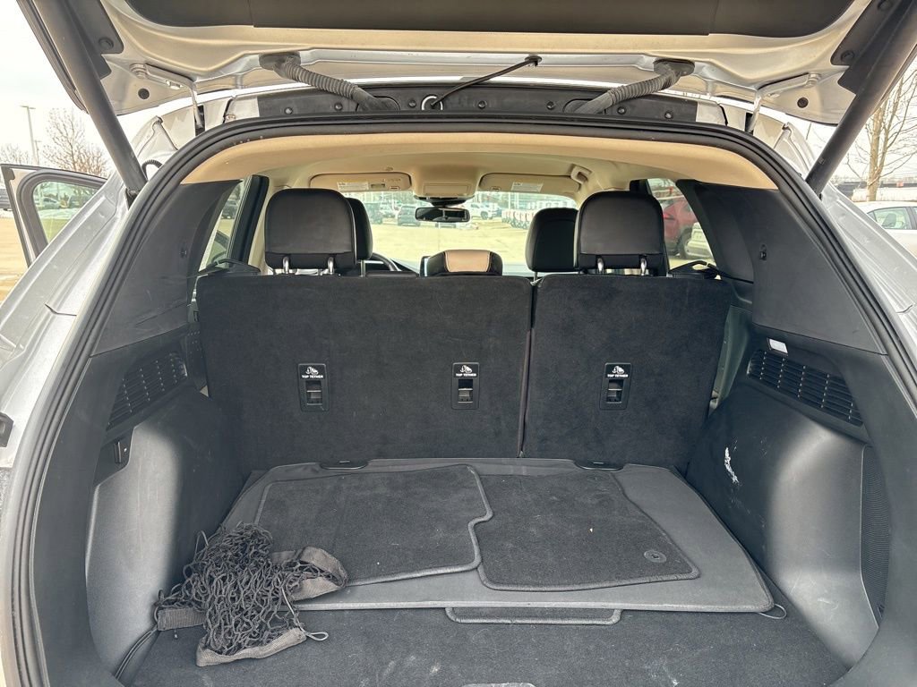 Used 2020 Ford Escape Titanium image 22