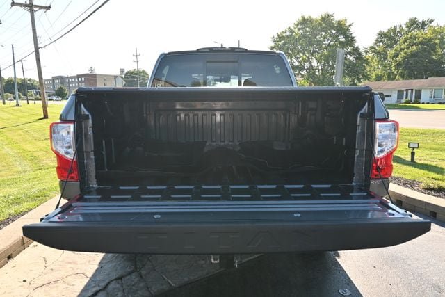 Used 2024 Nissan Titan SV AWD/4WD image 22