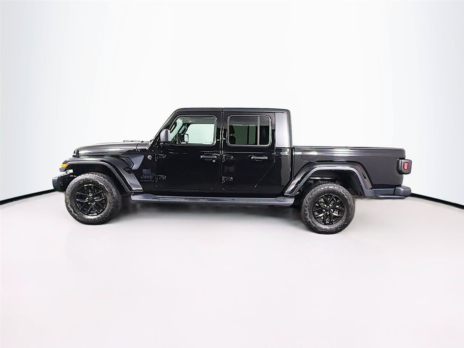 Used 2023 Jeep Gladiator Sport AWD/4WD image 8