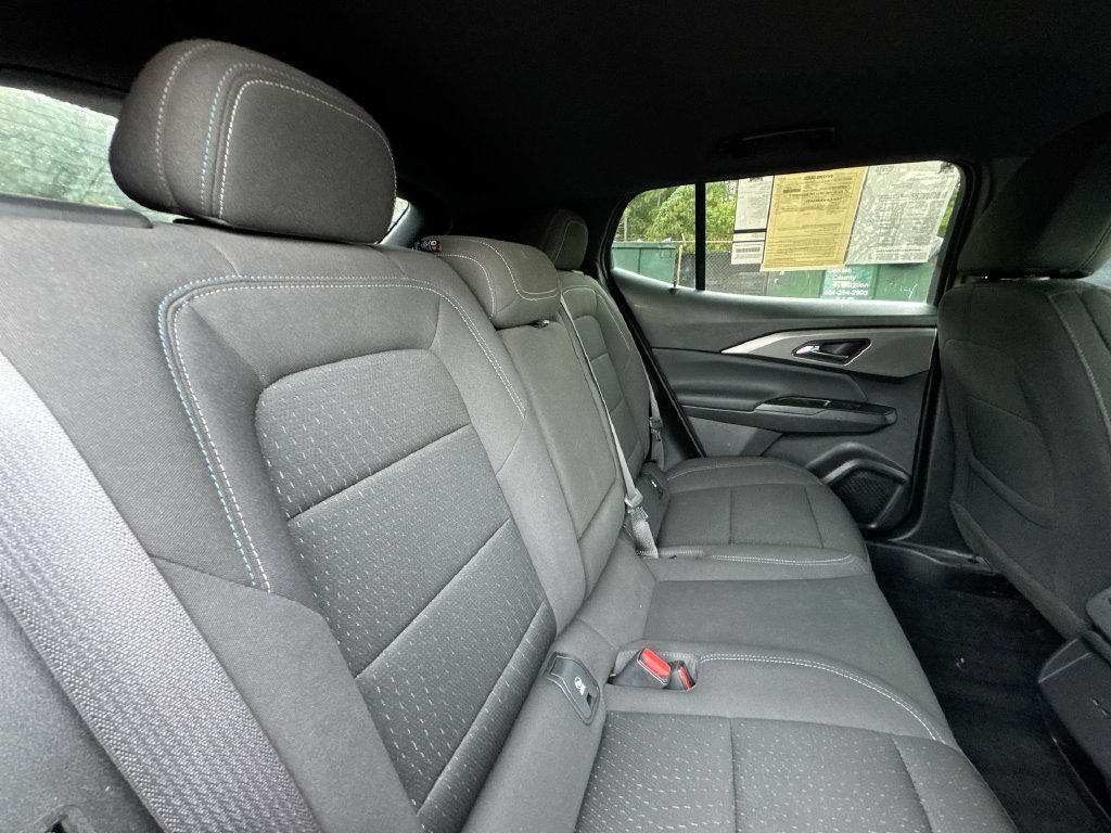 Used 2025 Chevrolet Equinox EV LT FWD image 28