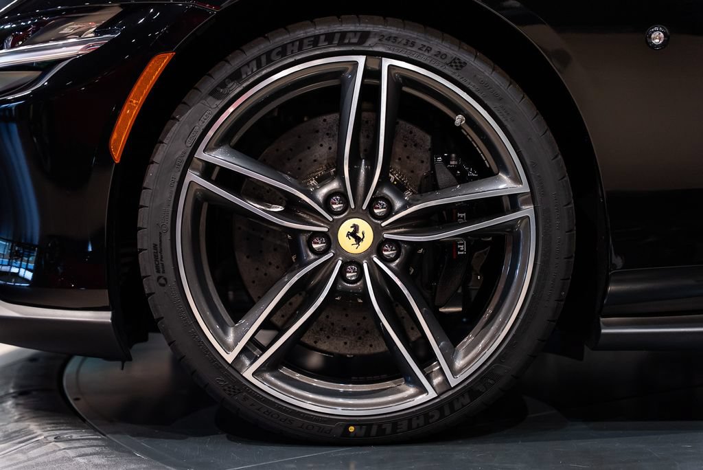 Used 2026 Ferrari Roma Spider RWD image 13