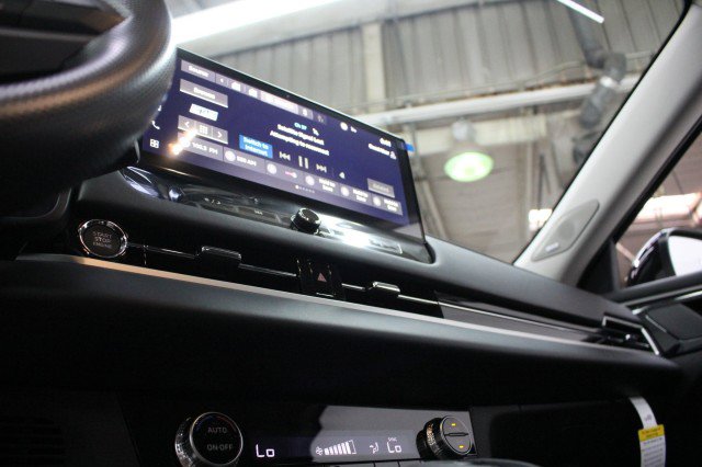 New 2026 Mitsubishi Outlander ES FWD image 12