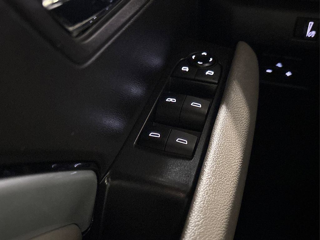 Used 2024 Chevrolet Colorado ZR2 w/ ZR2 Convenience Package III image 37