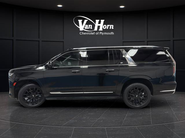 Used 2022 Cadillac Escalade ESV Premium Luxury AWD/4WD image 4