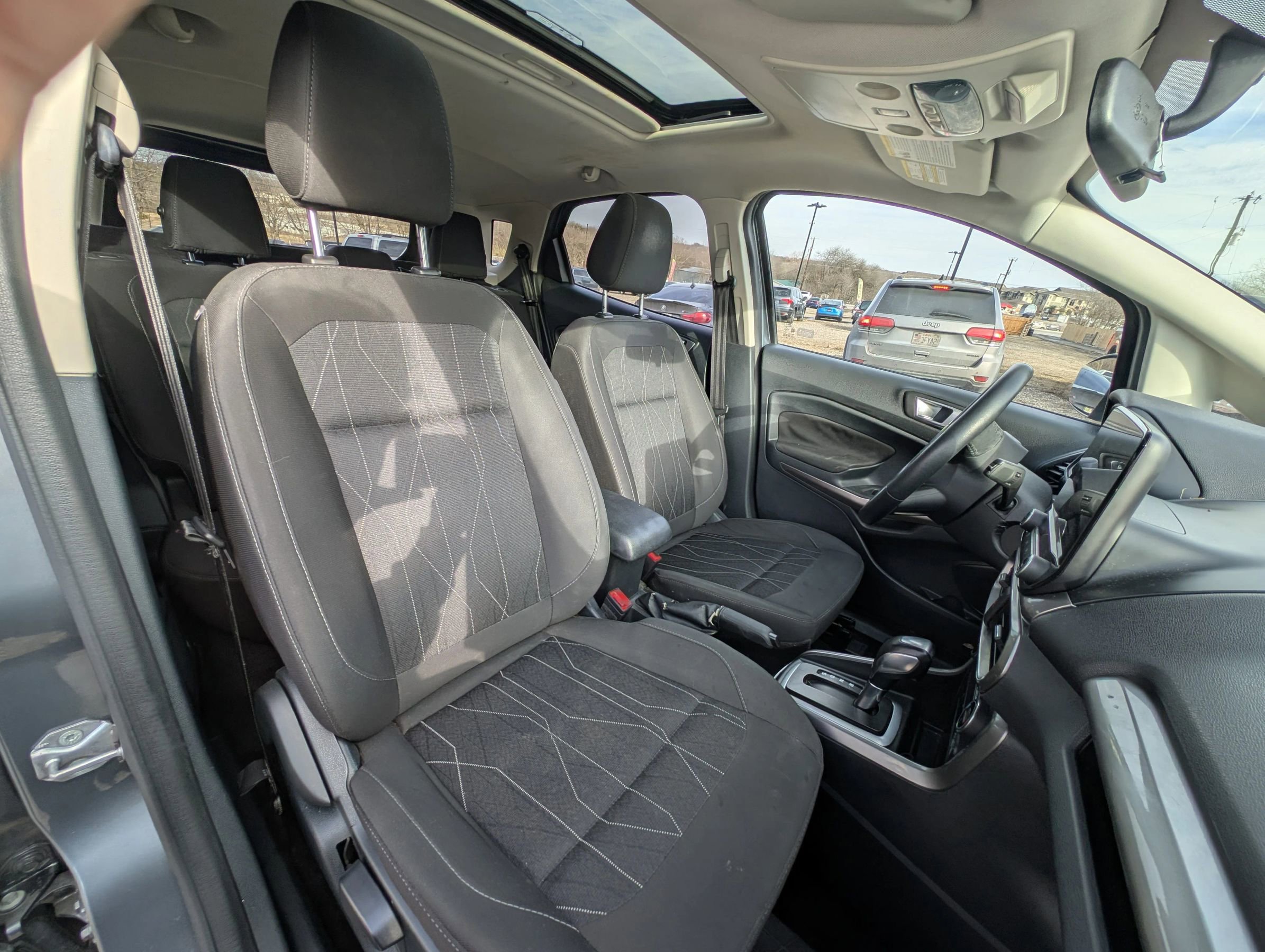 Used 2019 Ford EcoSport SE w/ SE Convenience Package FWD image 18
