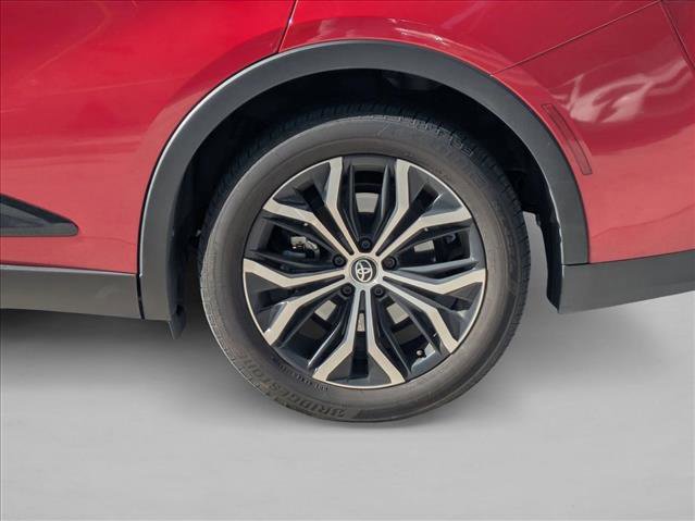 Used 2024 Toyota Crown Limited image 15