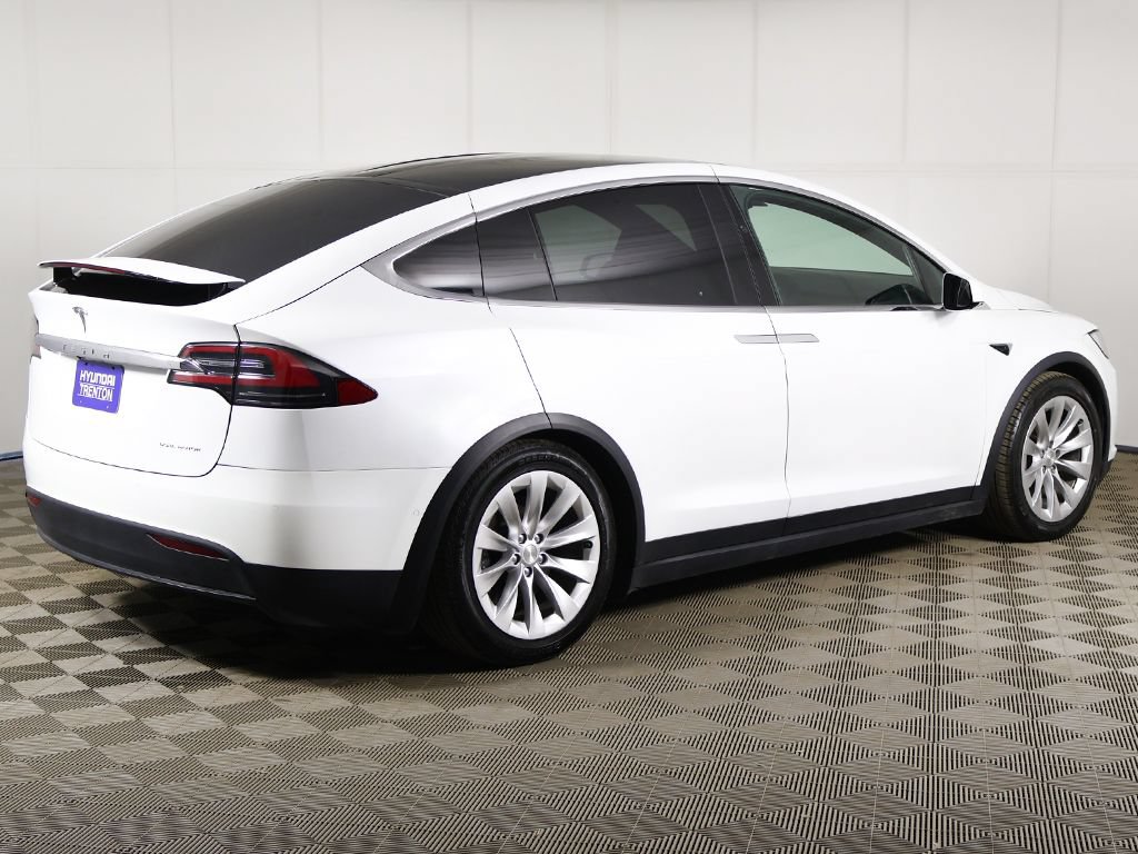 Used 2020 Tesla Model X Long Range AWD/4WD image 12