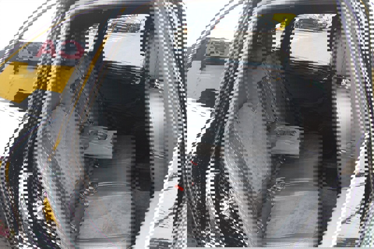 Used 2016 Porsche Macan S image 16