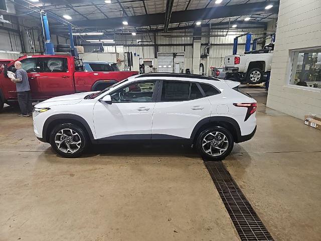 New 2026 Chevrolet Trax LT w/ Driver Confidence Package image 3