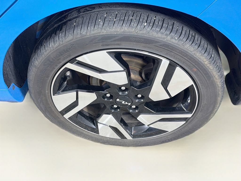 Used 2023 Kia Soul GT-Line FWD image 29