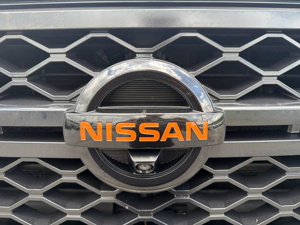 Used 2020 Nissan Titan PRO-4X w/ Pro-4x Convenience Package AWD/4WD image 9