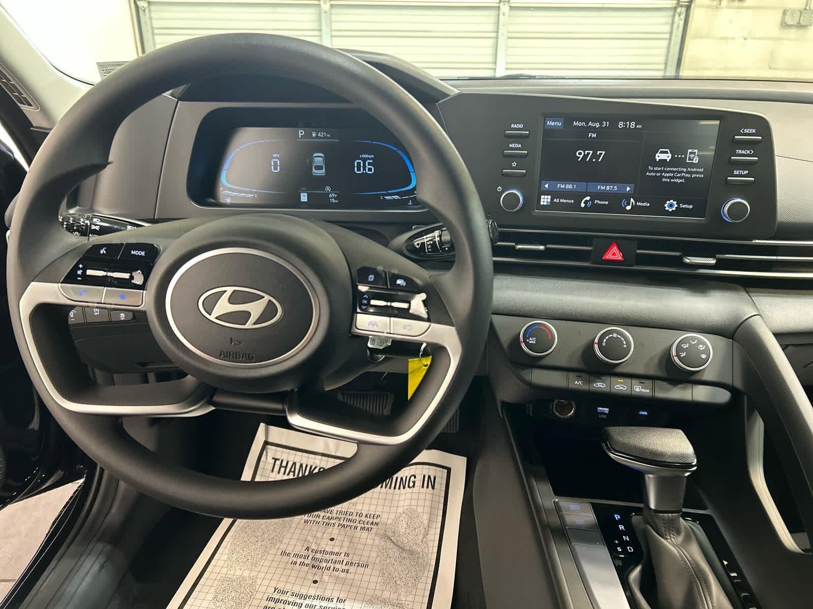New 2026 Hyundai Elantra SE FWD image 8