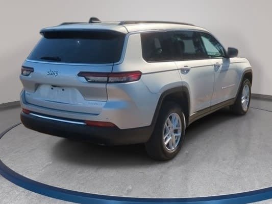 Used 2024 Jeep Grand Cherokee L Laredo w/ Luxury Tech Group I AWD/4WD image 5