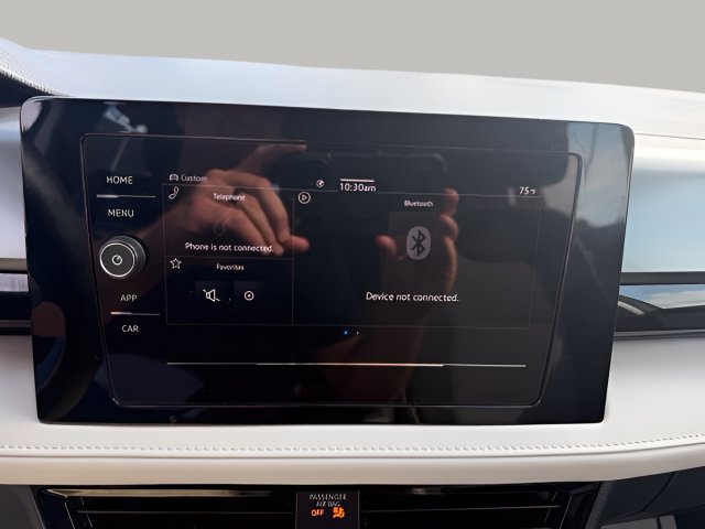 Certified 2025 Volkswagen Taos S AWD/4WD image 18
