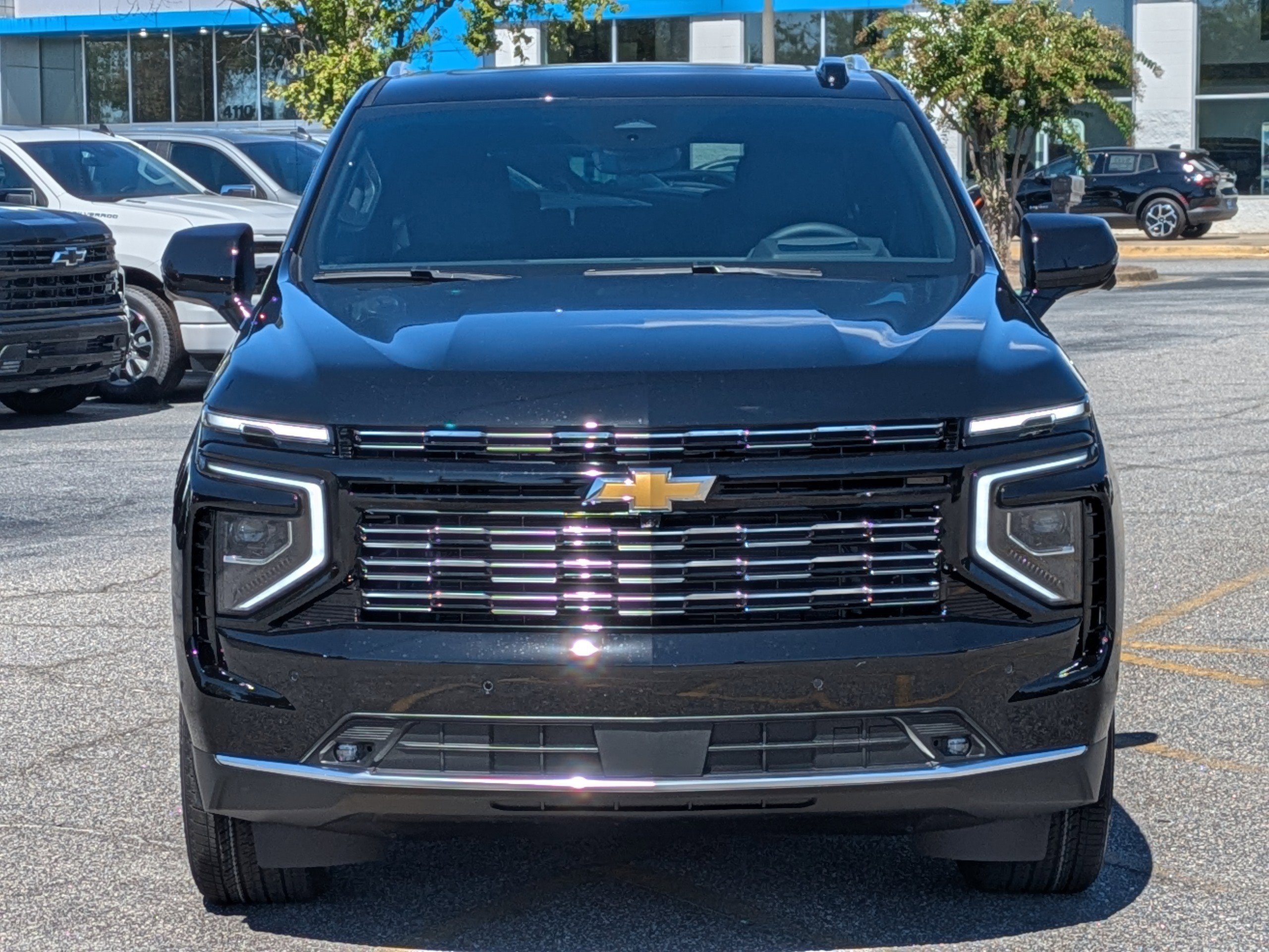 New 2026 Chevrolet Suburban High Country image 9