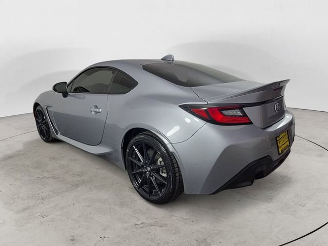 Used 2024 Toyota GR86 Premium RWD image 3
