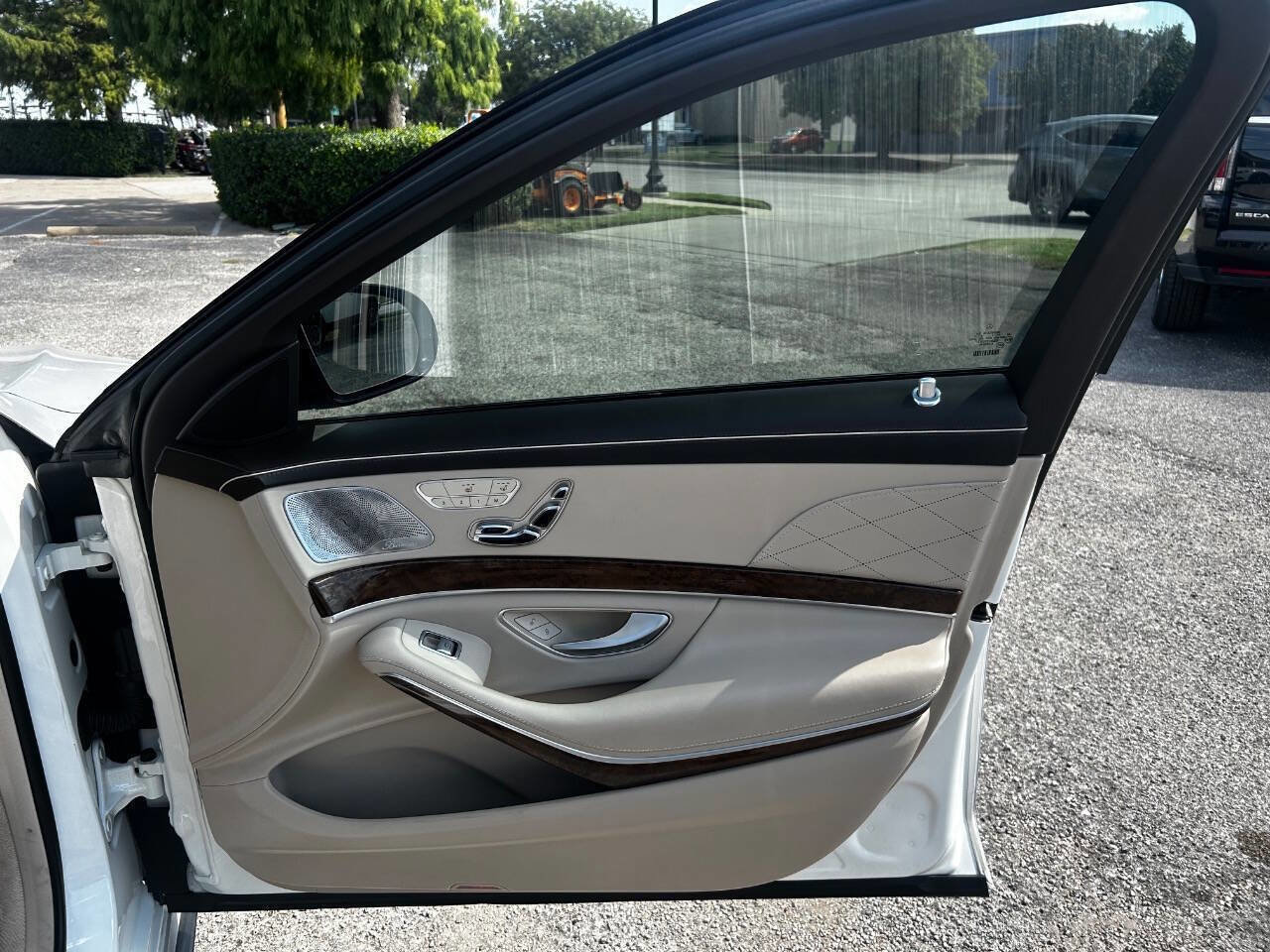 Used 2017 Mercedes-Benz S 550 Sedan image 15