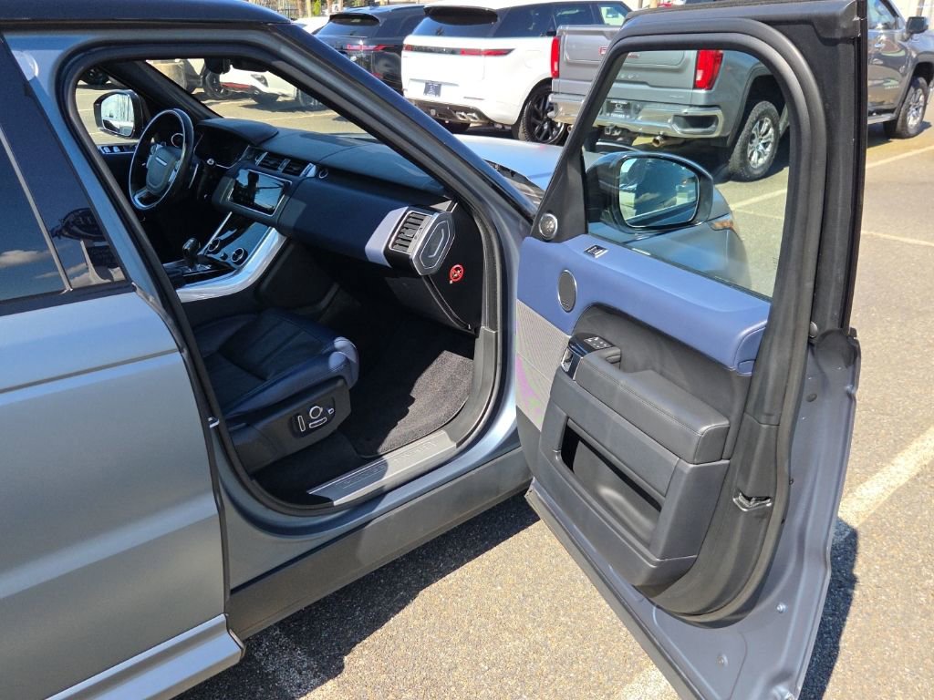 Used 2019 Land Rover Range Rover Sport HSE Dynamic image 19