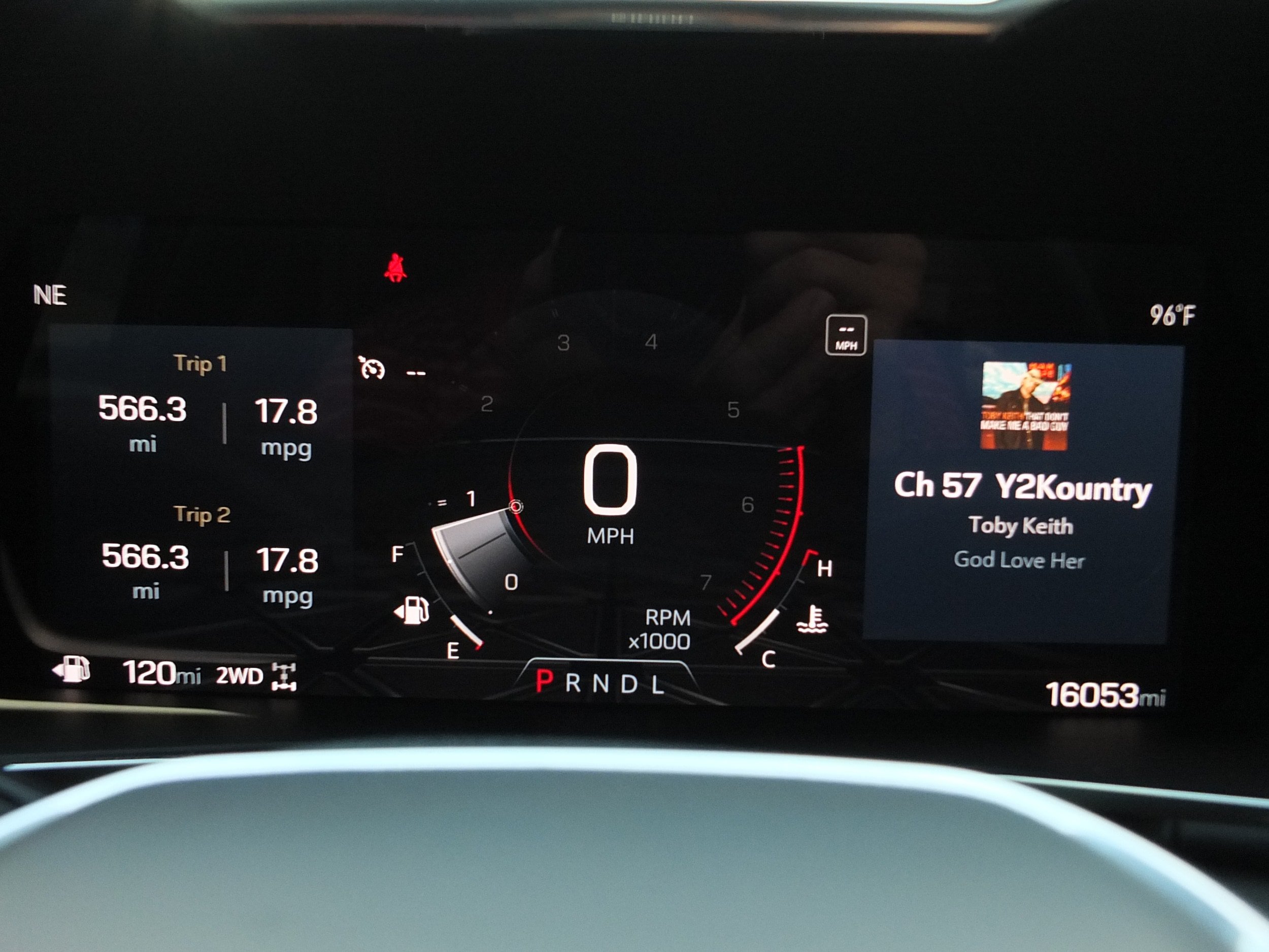Used 2024 GMC Canyon Elevation w/ Elevation Premium Package AWD/4WD image 22