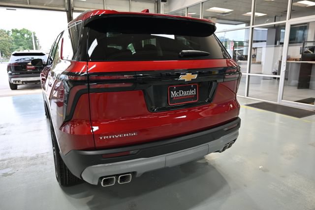 New 2027 Chevrolet Traverse LT w/ Sun and Wheel Package FWD image 6