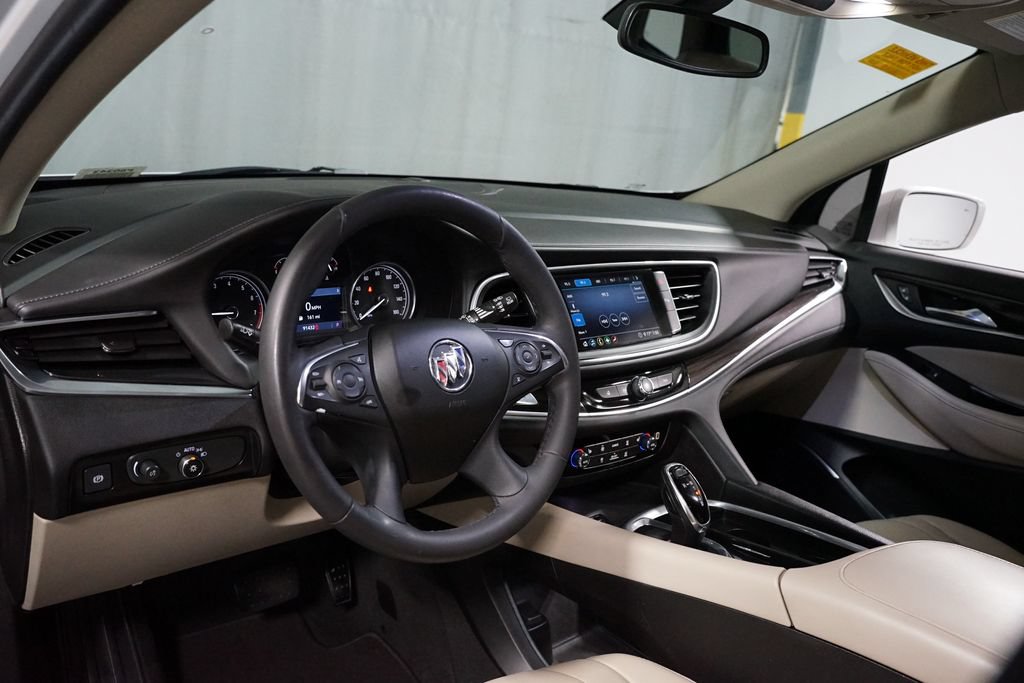 Used 2020 Buick Enclave Essence FWD image 11