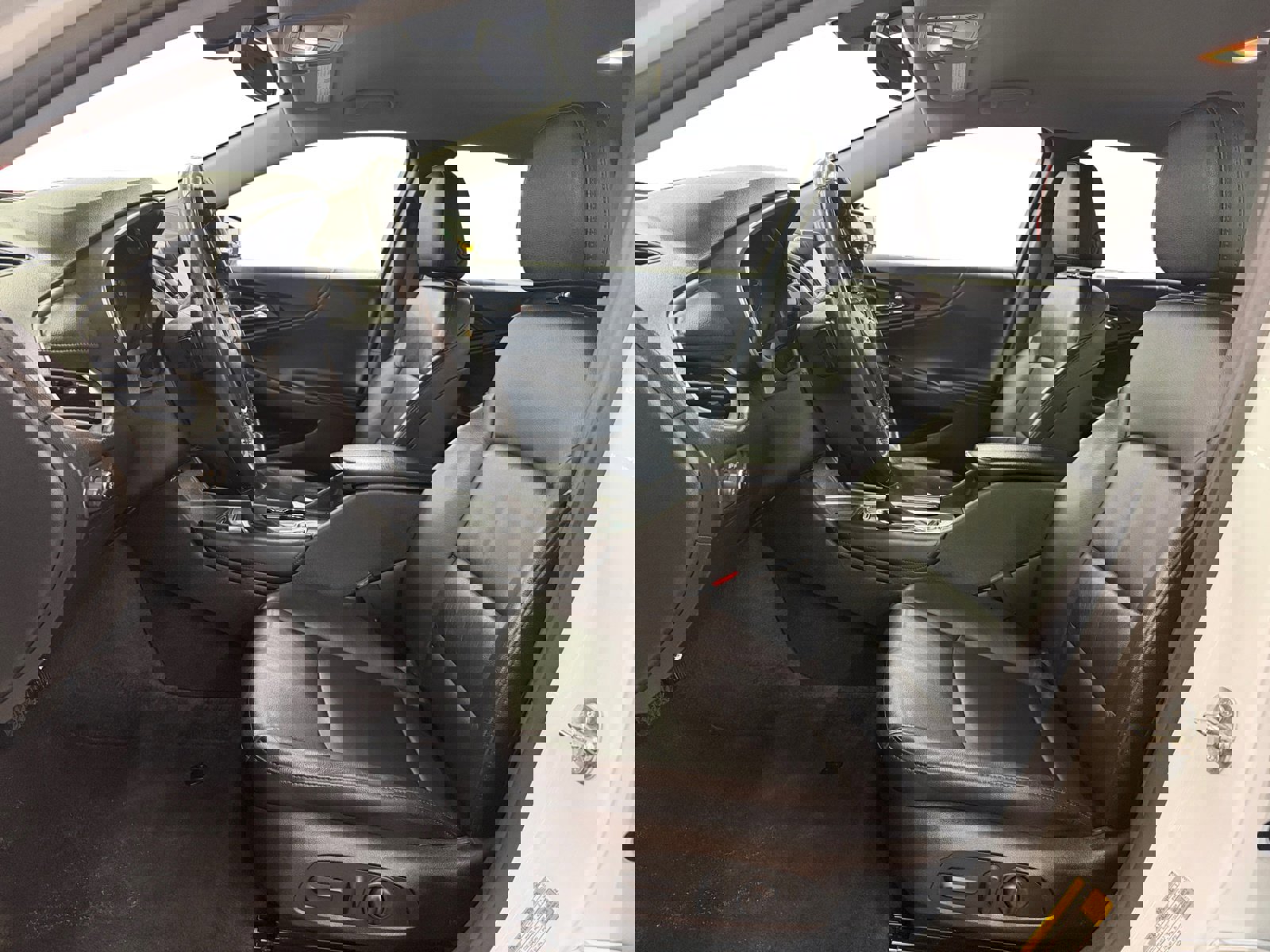 Used 2022 Chevrolet Malibu LT w/ Leather Package image 7