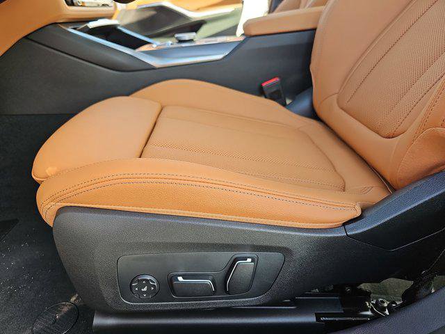 New 2026 BMW 330i Sedan w/ Premium Package image 29