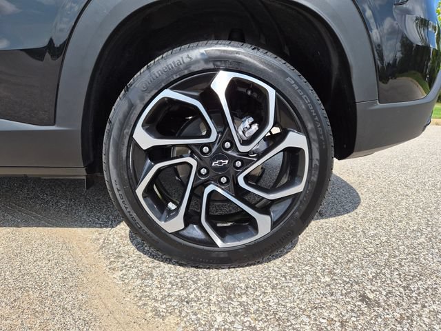 Used 2024 Chevrolet Trax RS w/ Sunroof Package FWD image 9