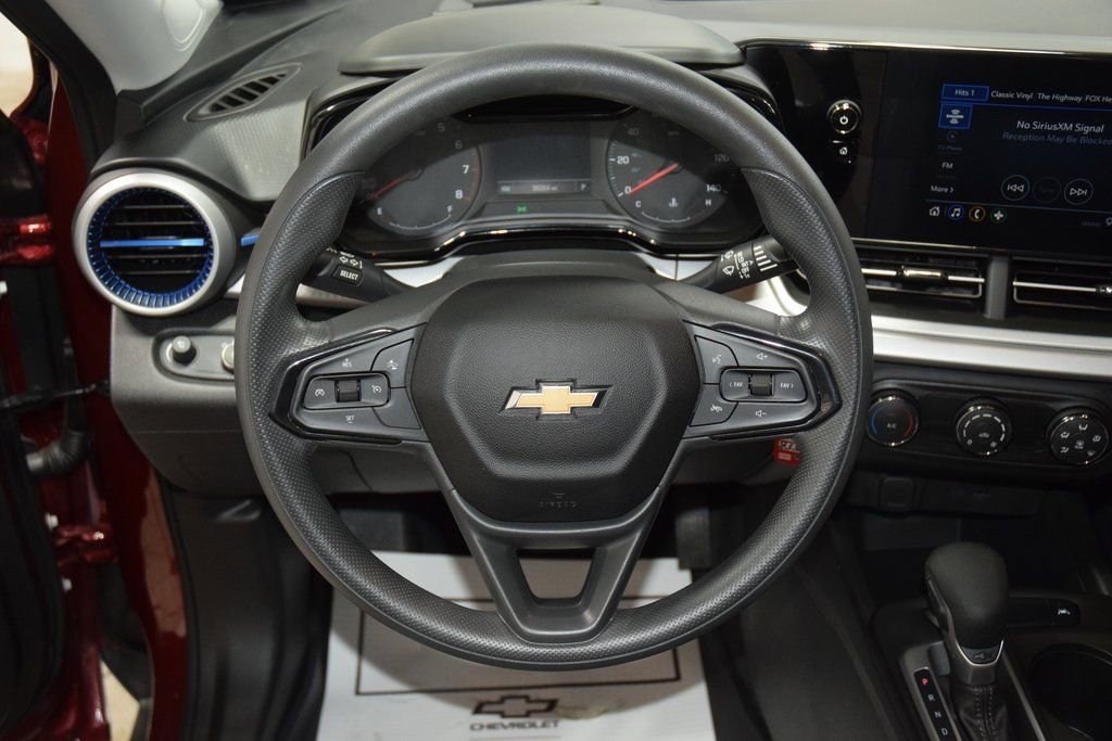 Certified 2024 Chevrolet Trax LS w/ Driver Confidence Package image 30