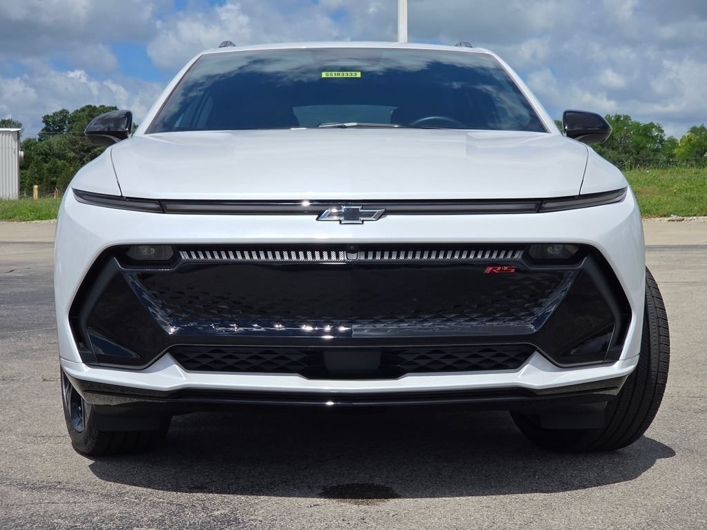 Used 2025 Chevrolet Equinox EV RS FWD image 3