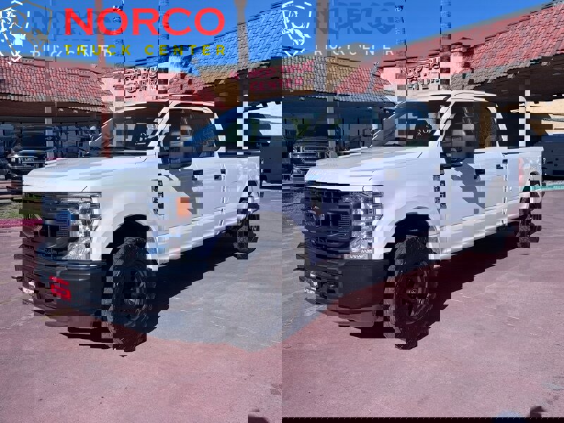 Used 2021 Ford F250 XL w/ Power Equipment Group image 4