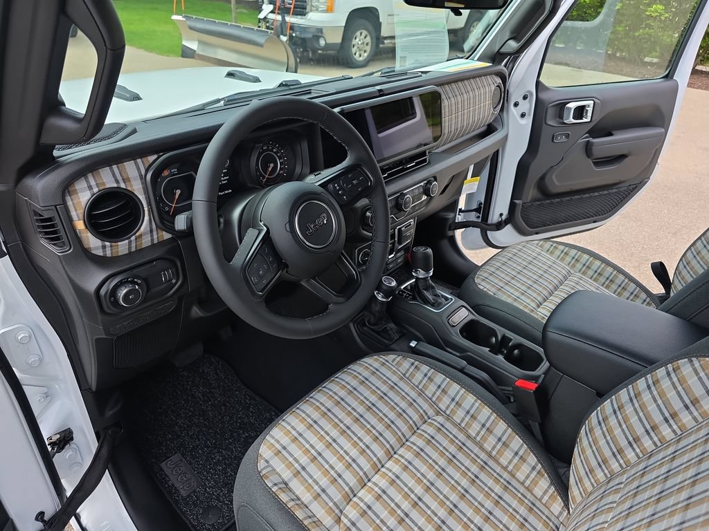 New 2026 Jeep Wrangler Unlimited Sport AWD/4WD image 15