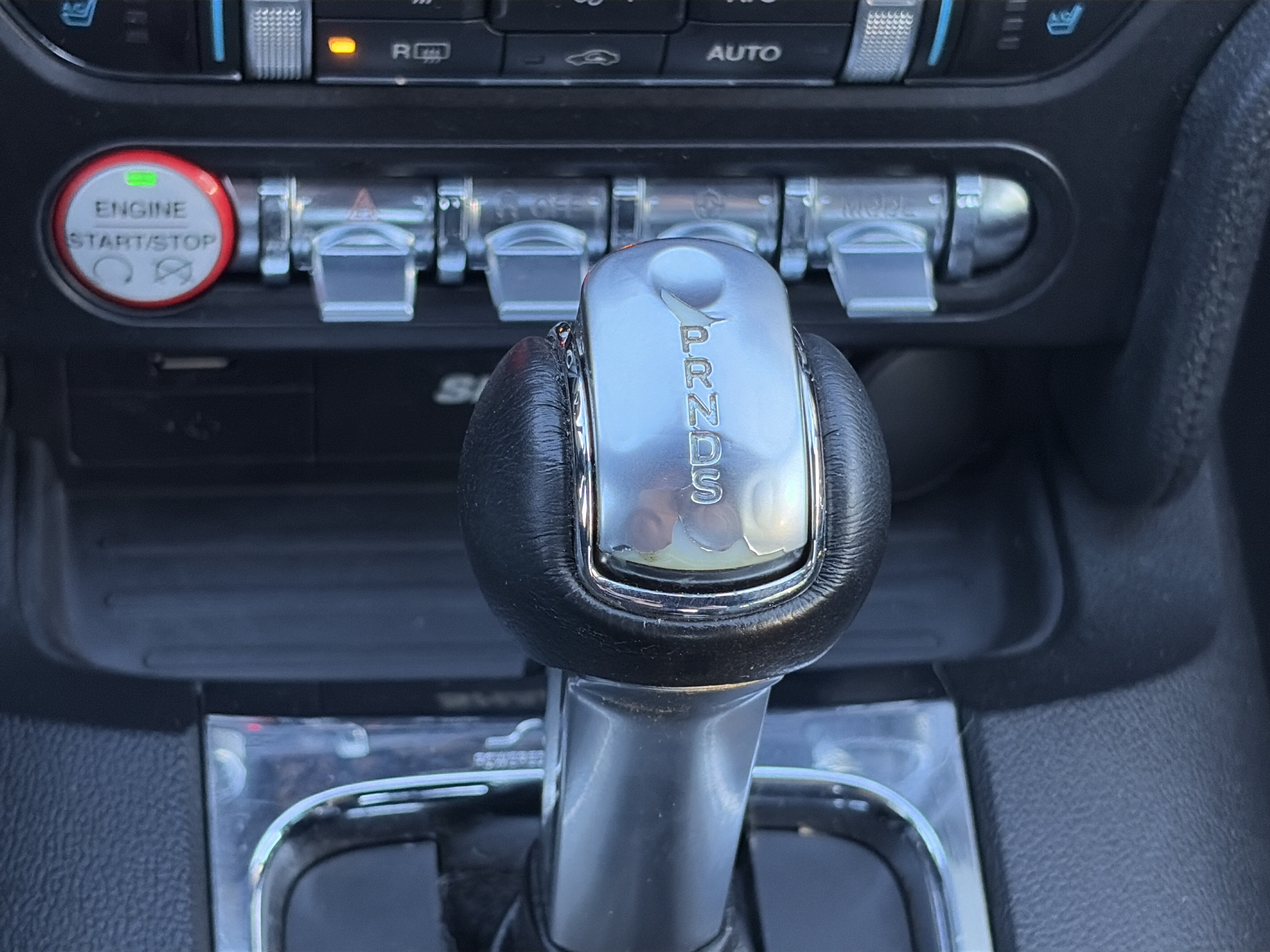Used 2015 Ford Mustang GT Premium RWD image 35
