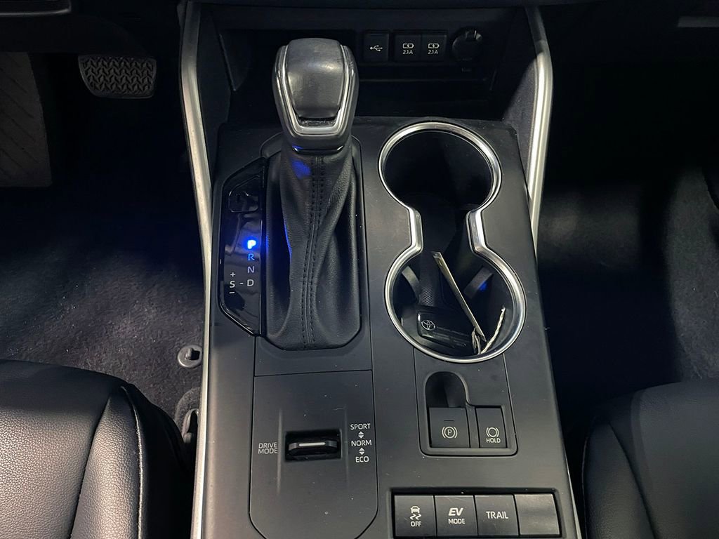 Used 2021 Toyota Highlander XLE image 35