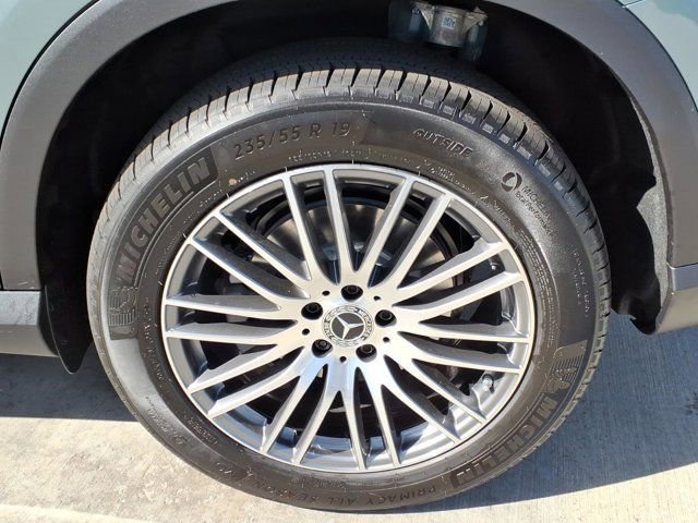 New 2026 Mercedes-Benz GLC 300 4MATIC image 24