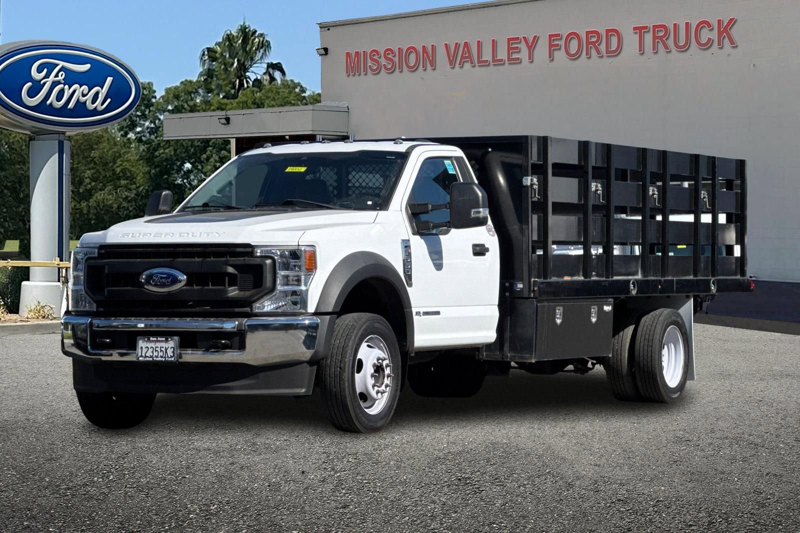 Used 2022 Ford F550 16Ft Stakebed image 8