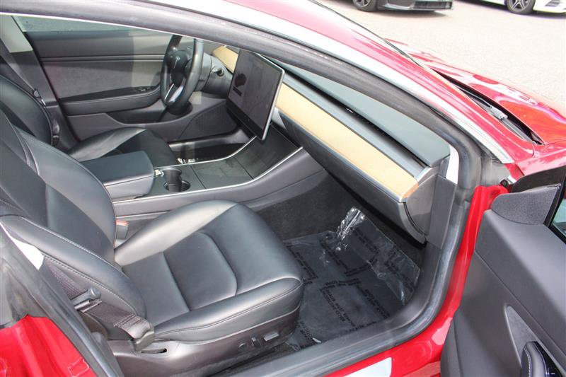 Used 2019 Tesla Model 3 Long Range RWD image 9