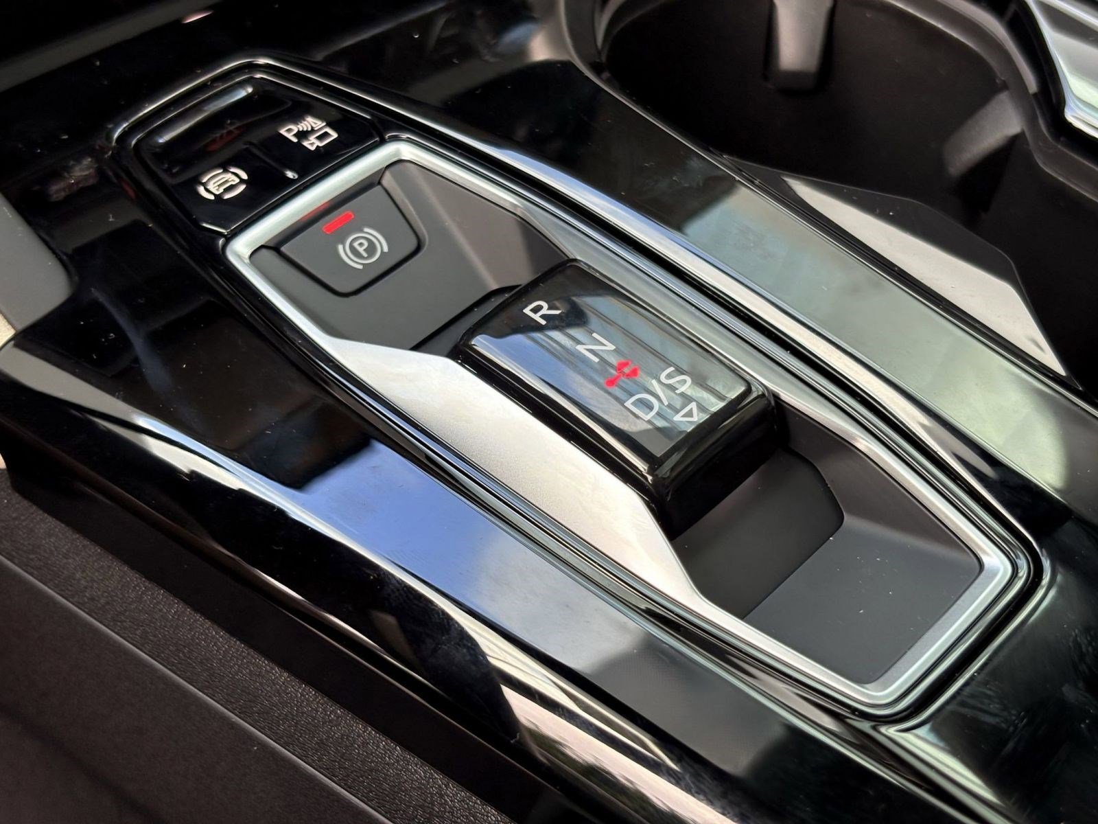 New 2025 Audi Q5 Prestige image 17