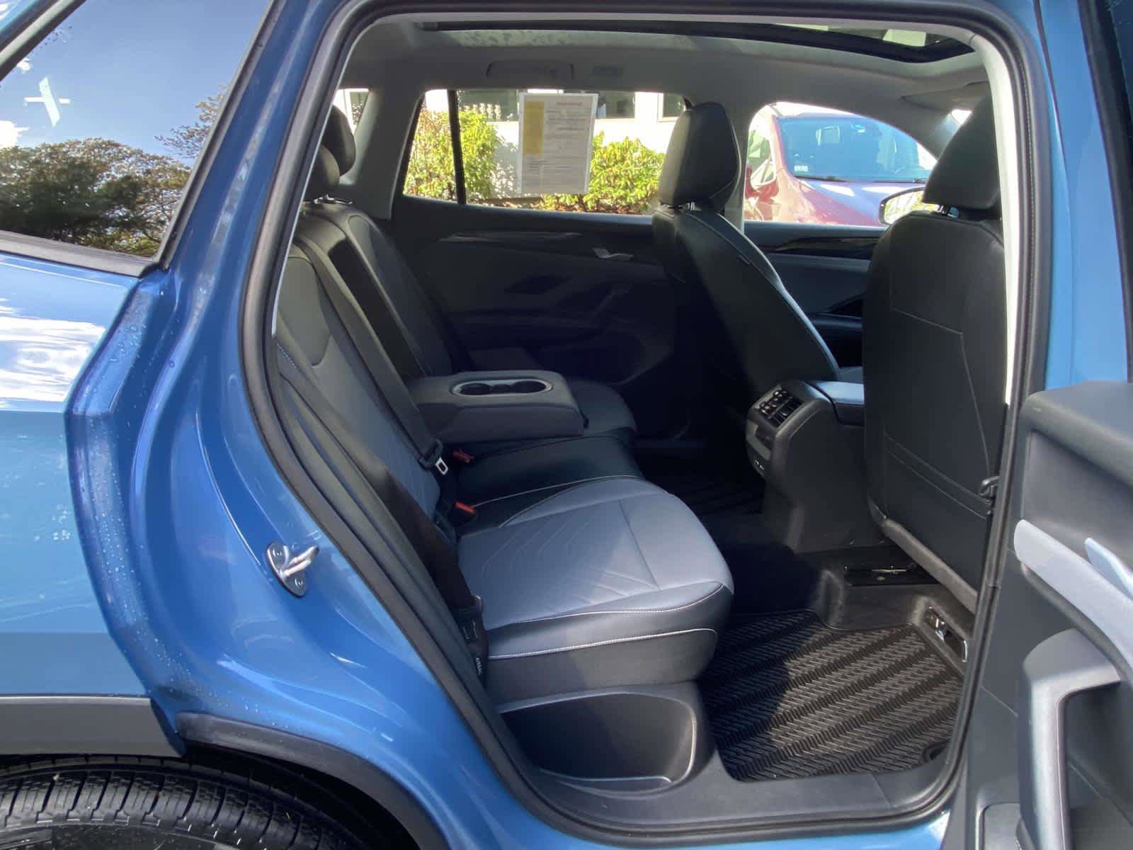 Certified 2026 Volkswagen Tiguan SE w/ Panoramic Sunroof Package AWD/4WD image 27